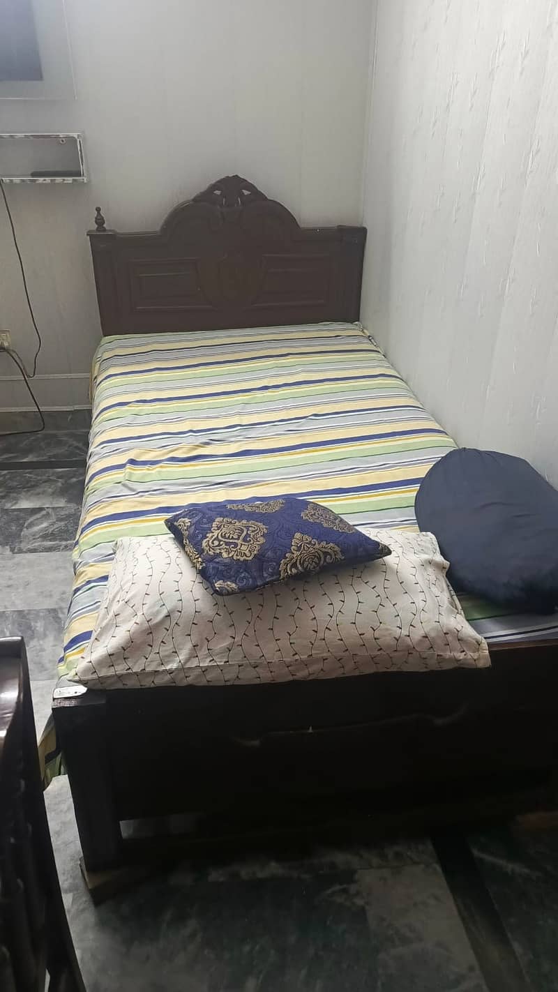 Single bed 4