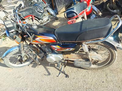 Honda CG 125 2014 Larkana Number