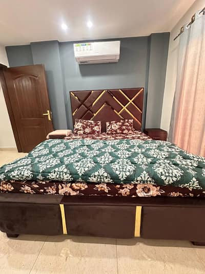 1 bed luxury apartments for rent on daily basis in bahria town lahore