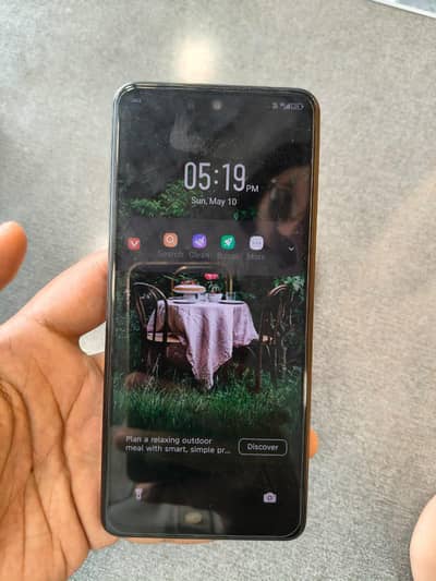 Infinix hot 40    8/256.10/10 condition