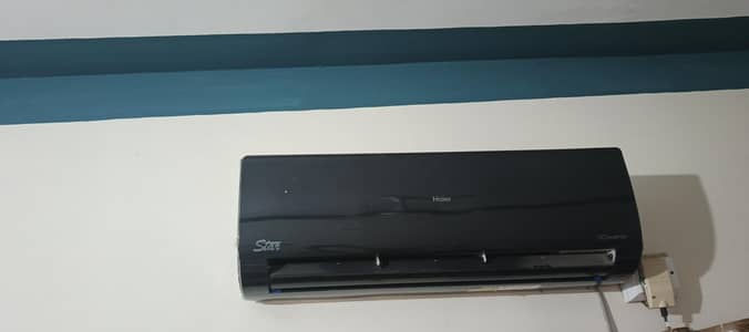 HAIER 1.5 Ton Inverter heat and cold