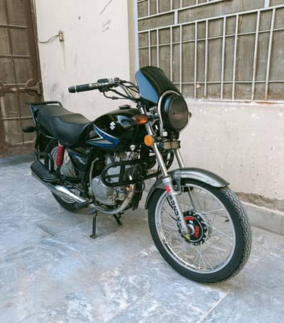 Suzuki GS 150