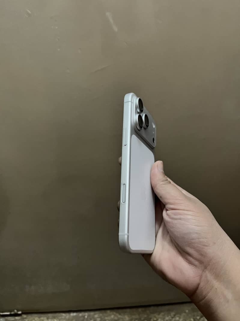 Iphone 17 pro max 2
