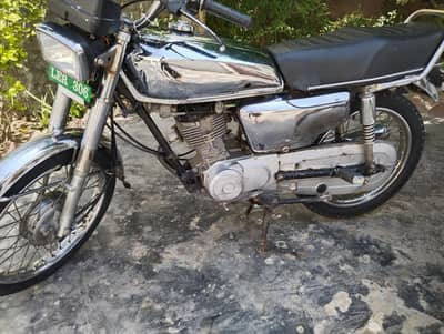 2016 Model 125 Bilkul Saaf Halat mein he