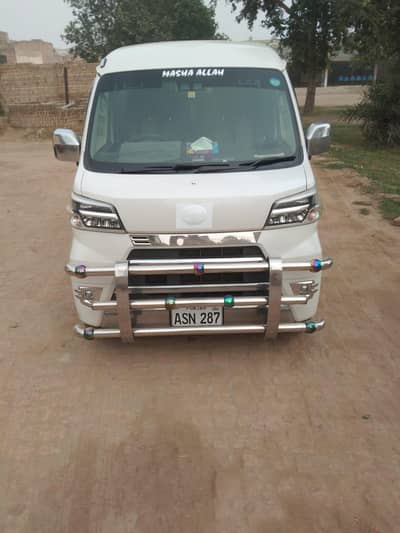 very nice Toyota pixis van 660cc