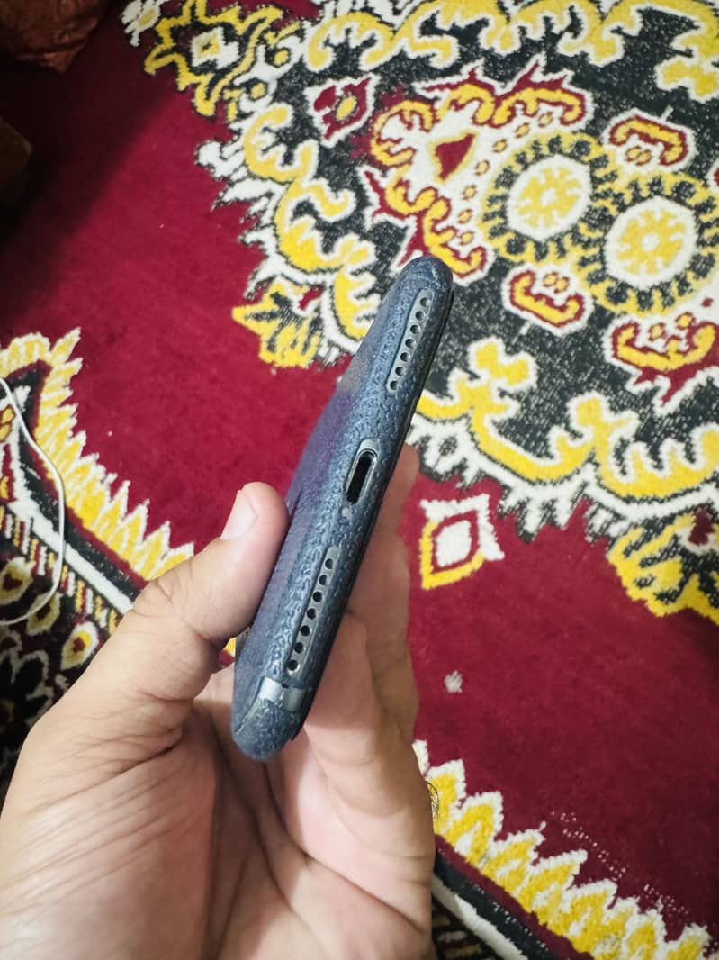 iPhone 8+ 2