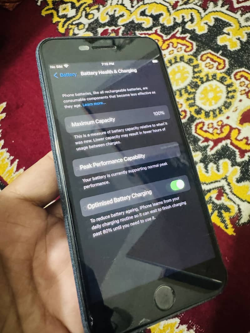 iPhone 8+ 4