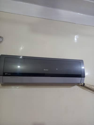 GREE  G10 INVERTER AC