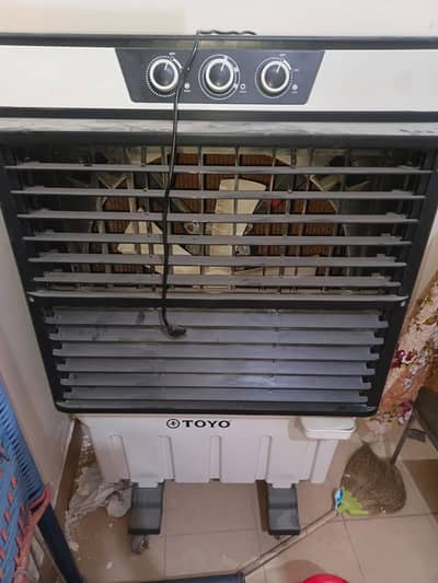 Air colour in good Condition 1 year working perfectly