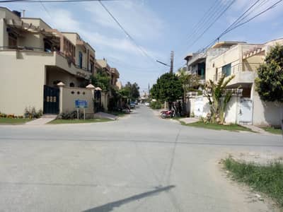 10 Marla Corner Plot Ideal Location Near Park, Mosque, Market Plot For Sale