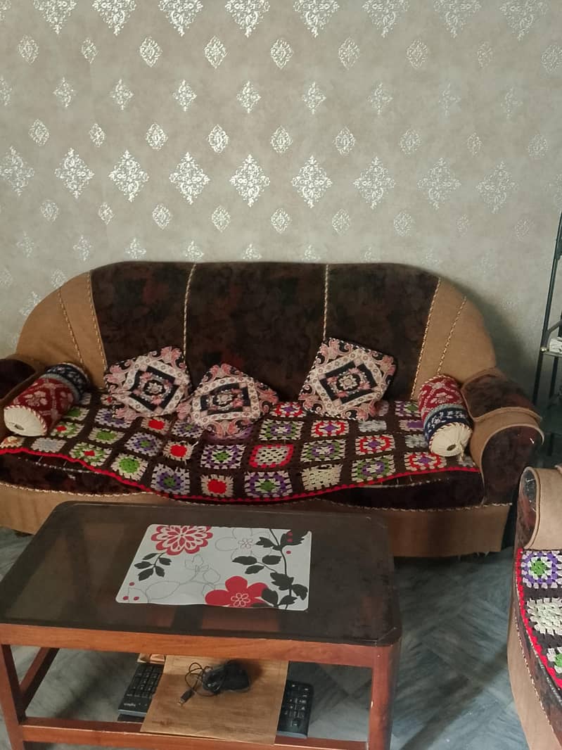used sofa 0