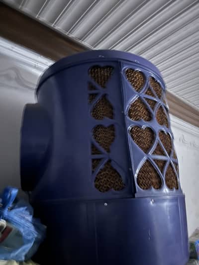 Round water cooler for sale only 1 day used new condition.