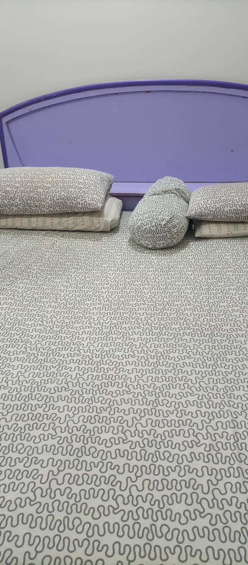 king bed set and side table 2