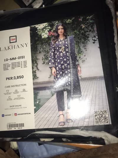 Women 3pc  Unstitched Lawn Suit – Premium Quality Fabric