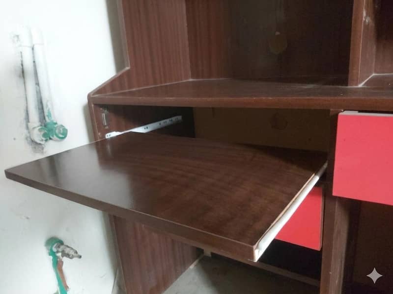 Multi-Purpose Computer Workstation / Study Table With Ample Storage 3