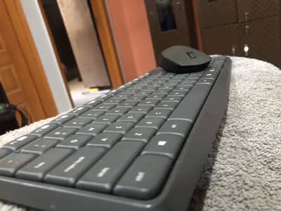 Wireless Logic Ka original keyboard and mouse h USA say aya h