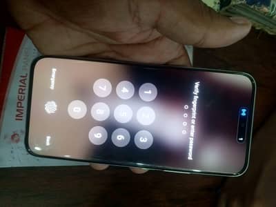 iPhone lena hai