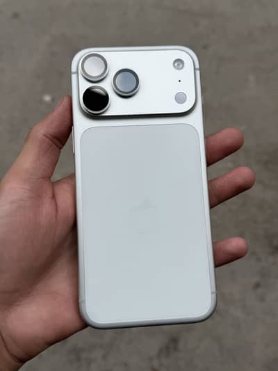 iPhone 17 pro max