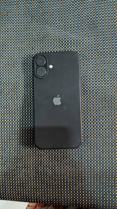 Apple iPhone 16 Plus  NEW with box and original cable 100% battery