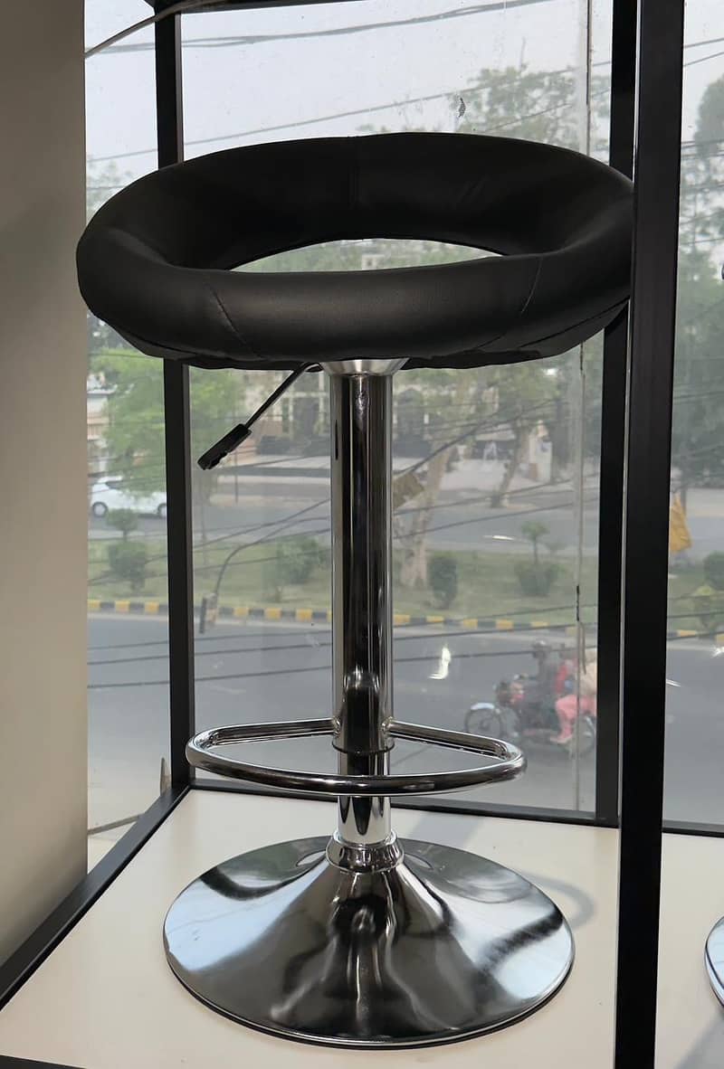 Bar/Cafe Stools 10