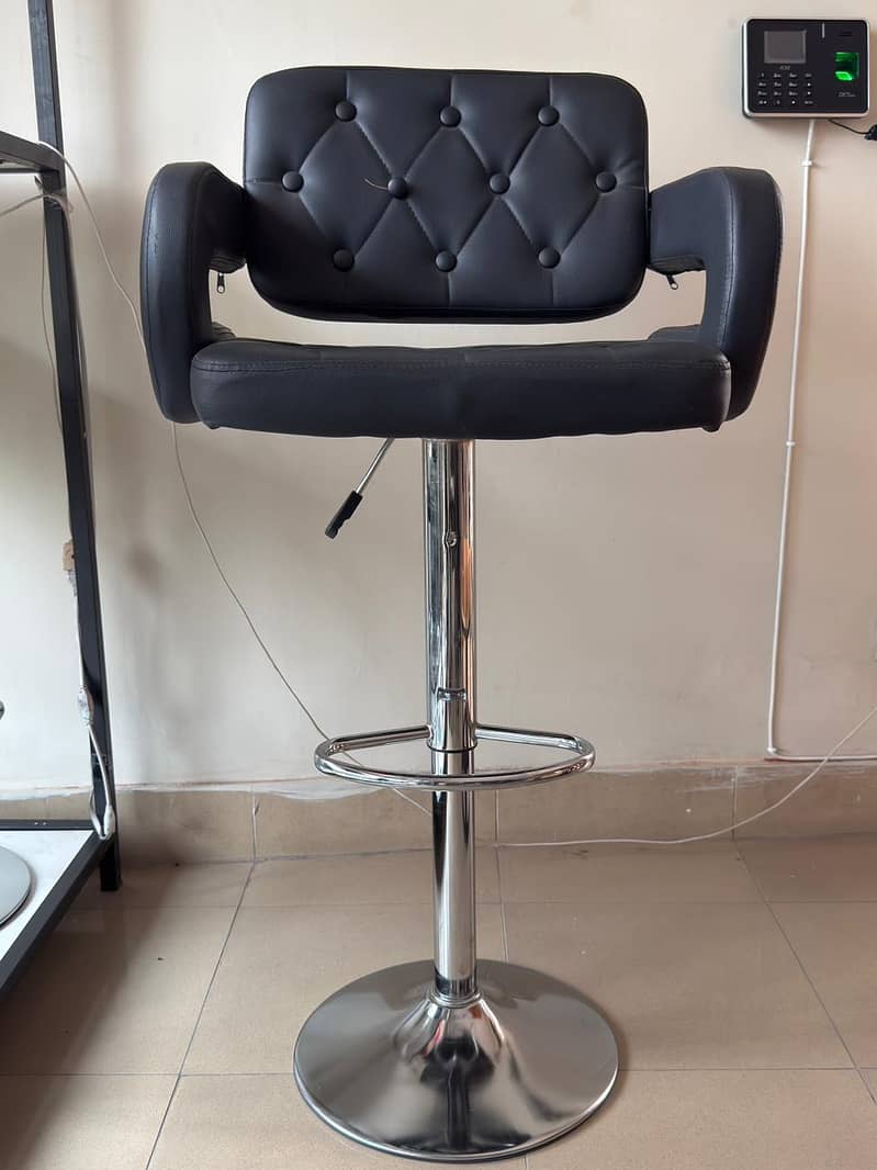 Bar/Cafe Stools 13