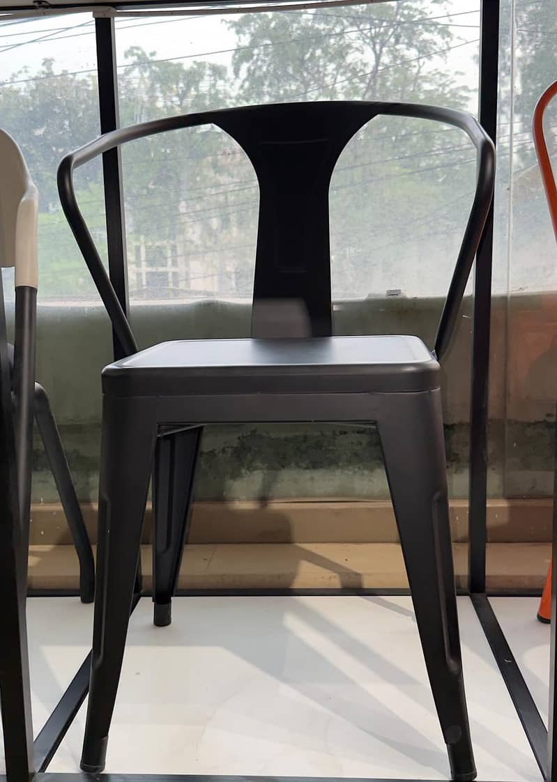 Bar/Cafe Stools 14