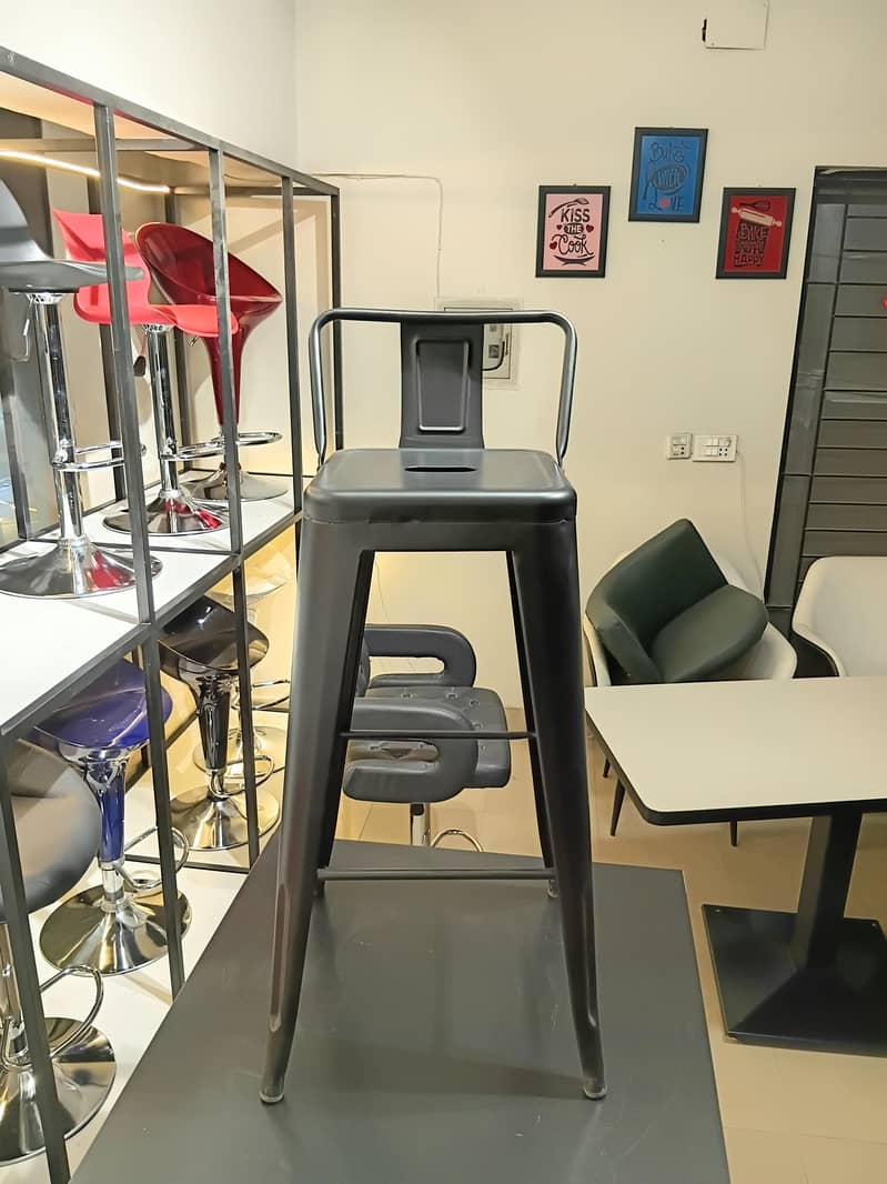 Bar/Cafe Stools 19