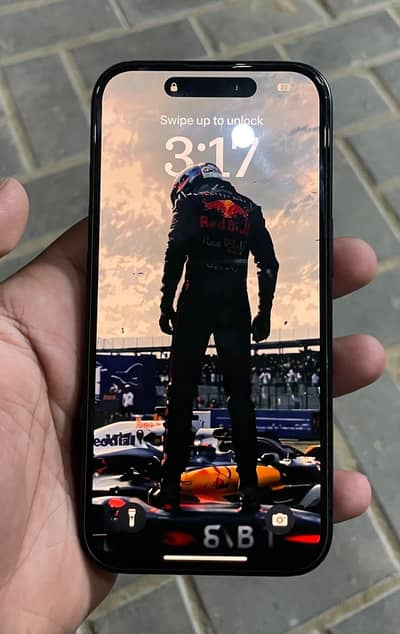 Iphone 16 JV 100 battery health 10/10 condition