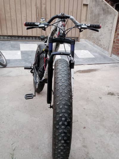 FAT TYER BICYCLE