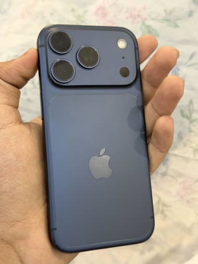 17 pro 100H. 8/10