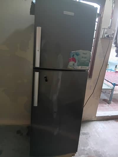 electrolux fidge  urgent sale all ok good condition call 03077809206