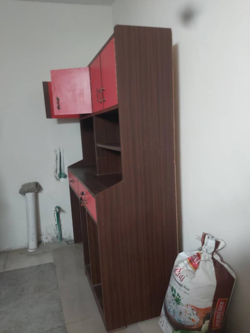 Multi-Purpose Computer Workstation / Study Table With Ample Storage 8