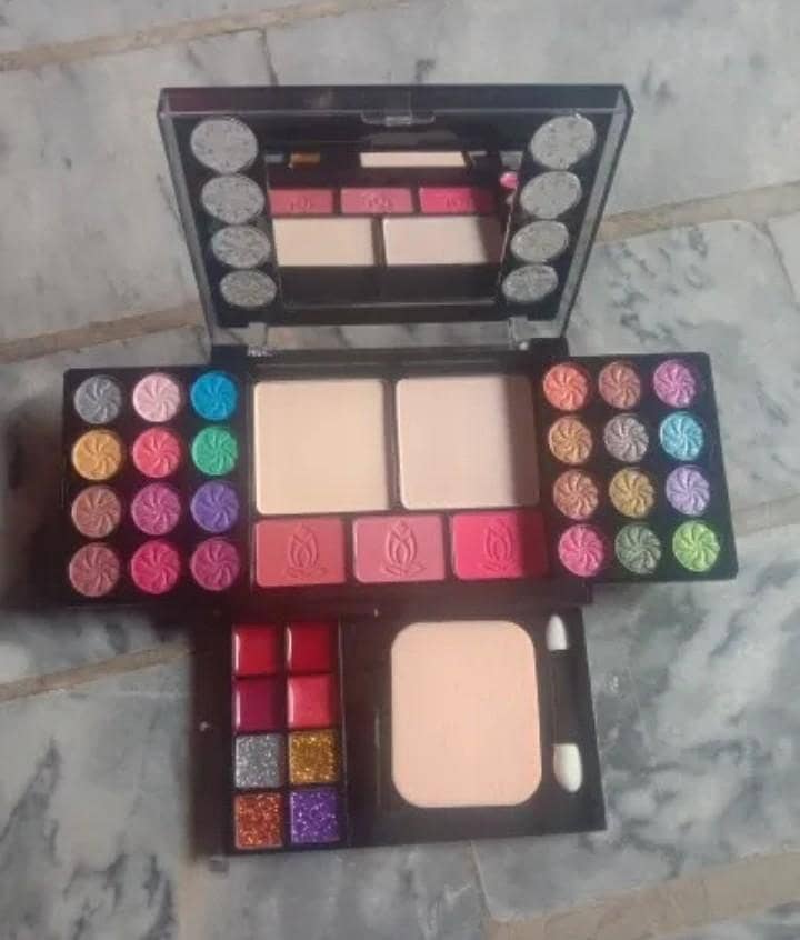Makeup 1