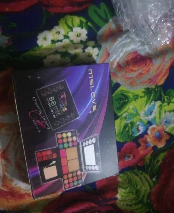 Makeup 2