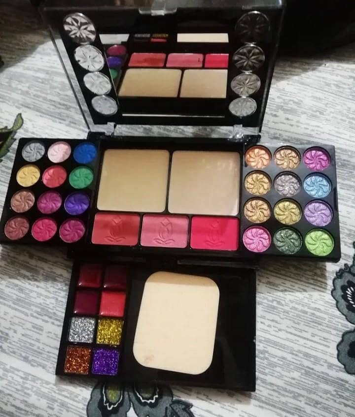 Makeup 3