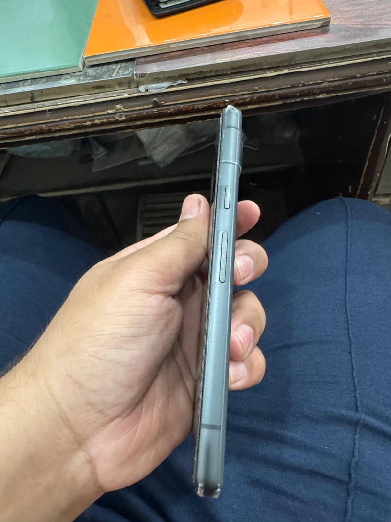 mobile 3