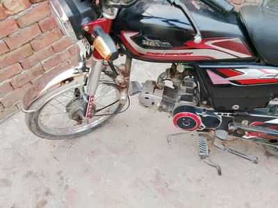 good condition achi bike ha  tenki sett sath ha jenian