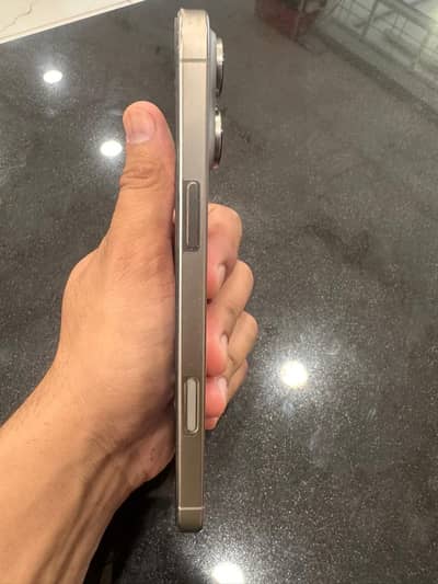 iPhone 16 pro max jv