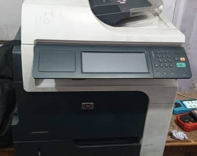 HP laserjet  4555