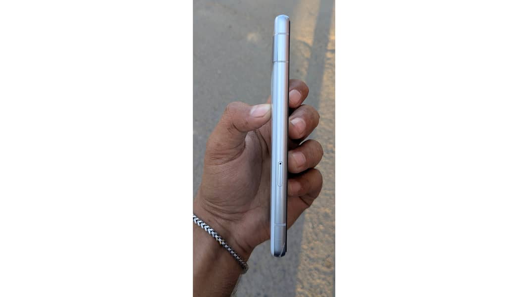 Google Pixel 7a 3