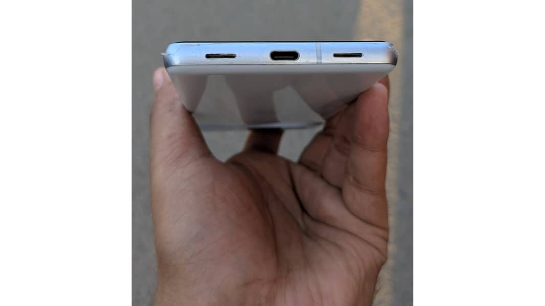 Google Pixel 7a 5