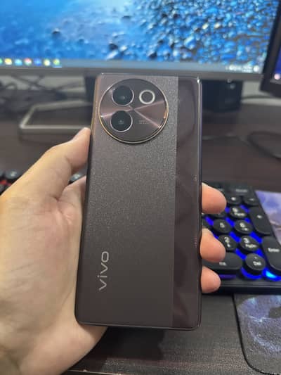 Vivo  v30e 16/256