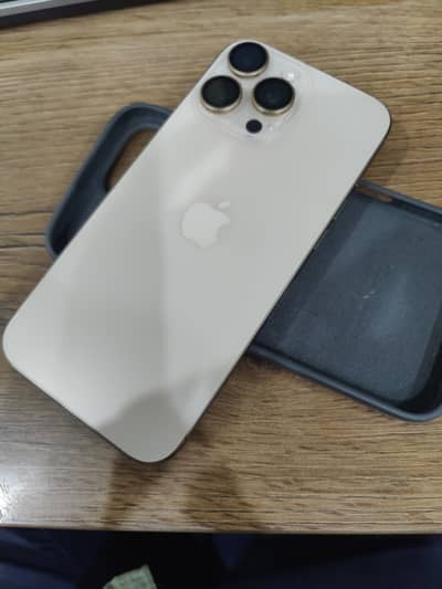 Apple iPhone 16 Pro Max