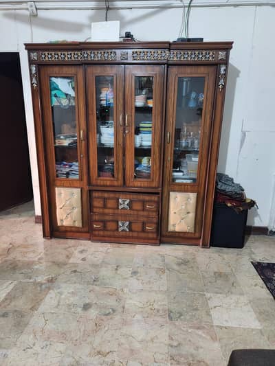4pcs wooden furniture in good condition