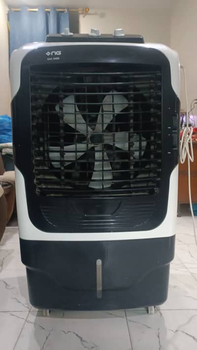 Nas gas room cooler