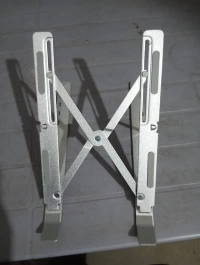 Laptop stand new.