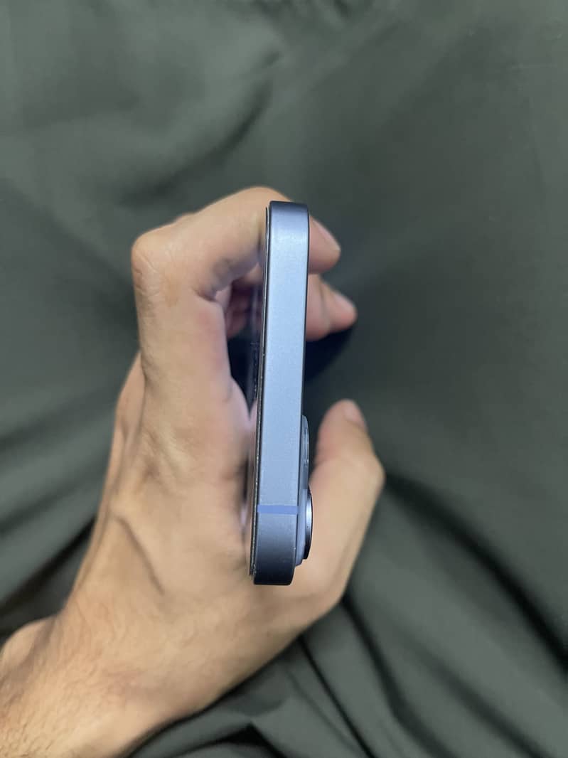 iPhone 14 plus 2