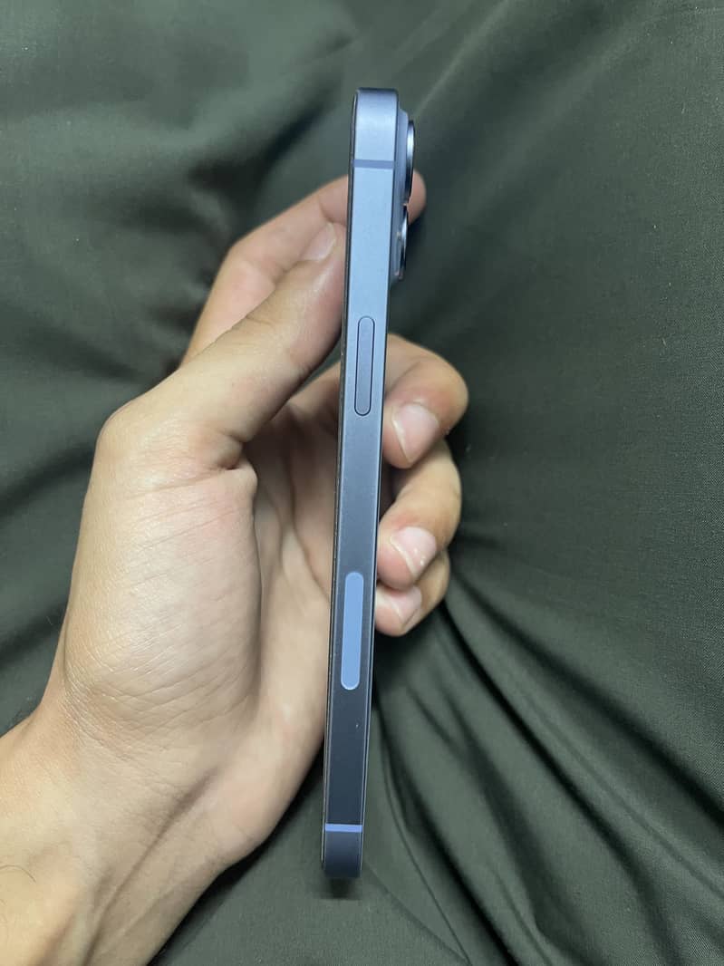 iPhone 14 plus 3