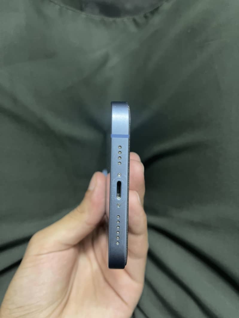 iPhone 14 plus 4