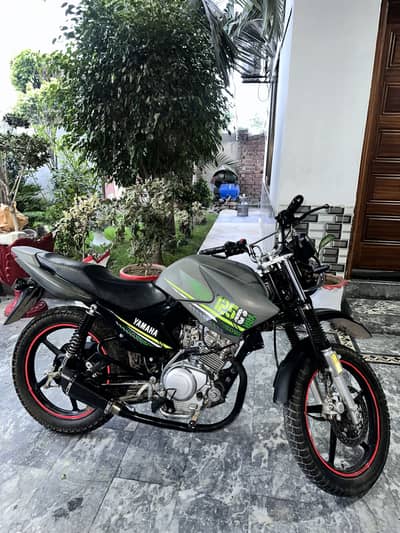 Yamaha ybr 125g lush condition
